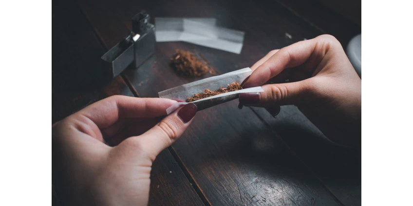 How To Soften Tobacco And Choose Paper For Making Roll-your-own Cigarettes At Home?